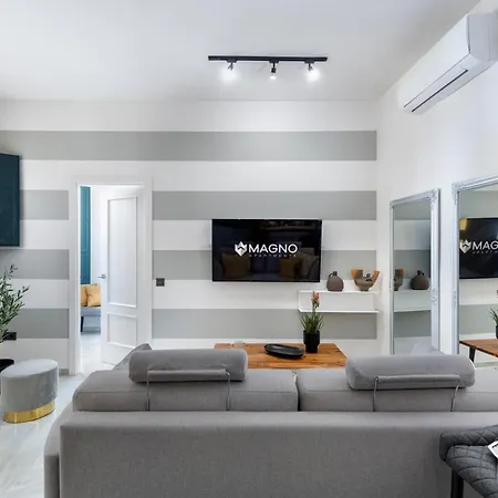 Magno Alvarez Quintero Apartment *